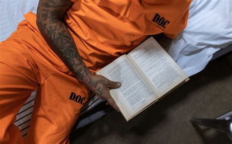 how to send books to inmates from amazon